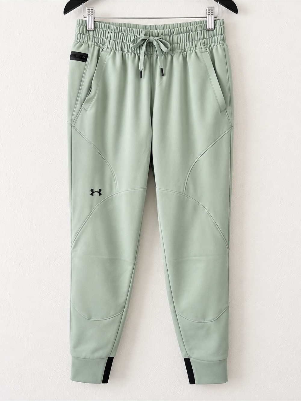 NWT Under Armour Unstoppable Joggers Women’s S Sage Green